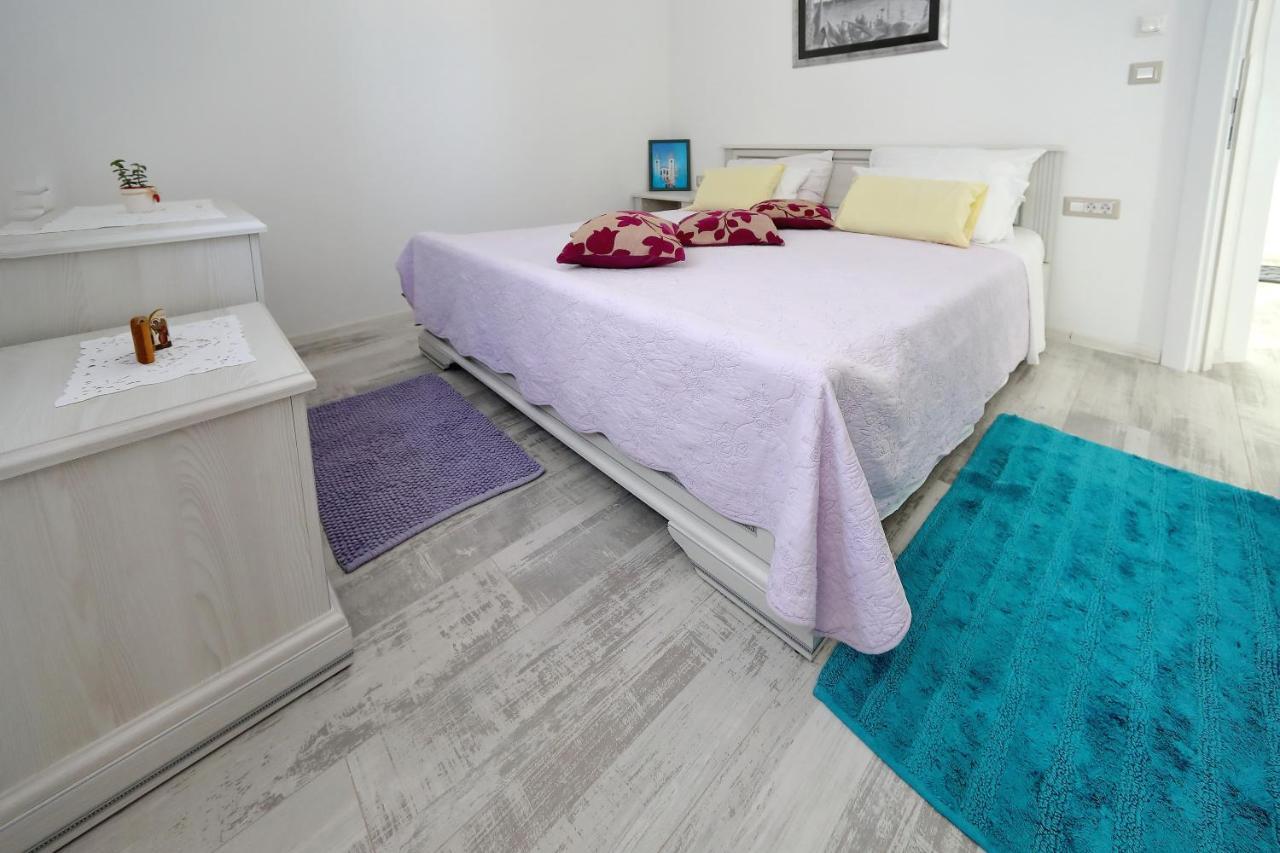 Apartmani Marina S Pogledom, Sukošan Exterior foto
