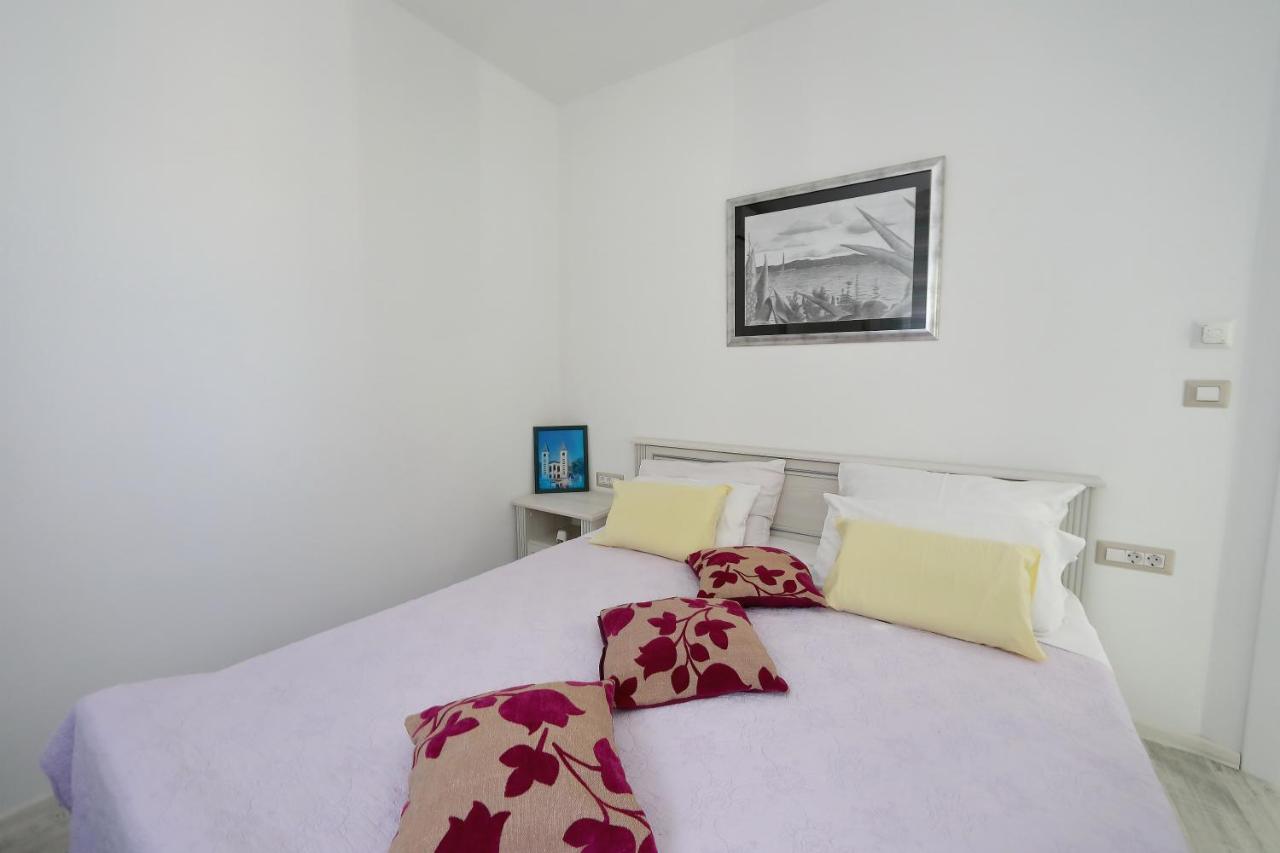 Apartmani Marina S Pogledom, Sukošan Exterior foto