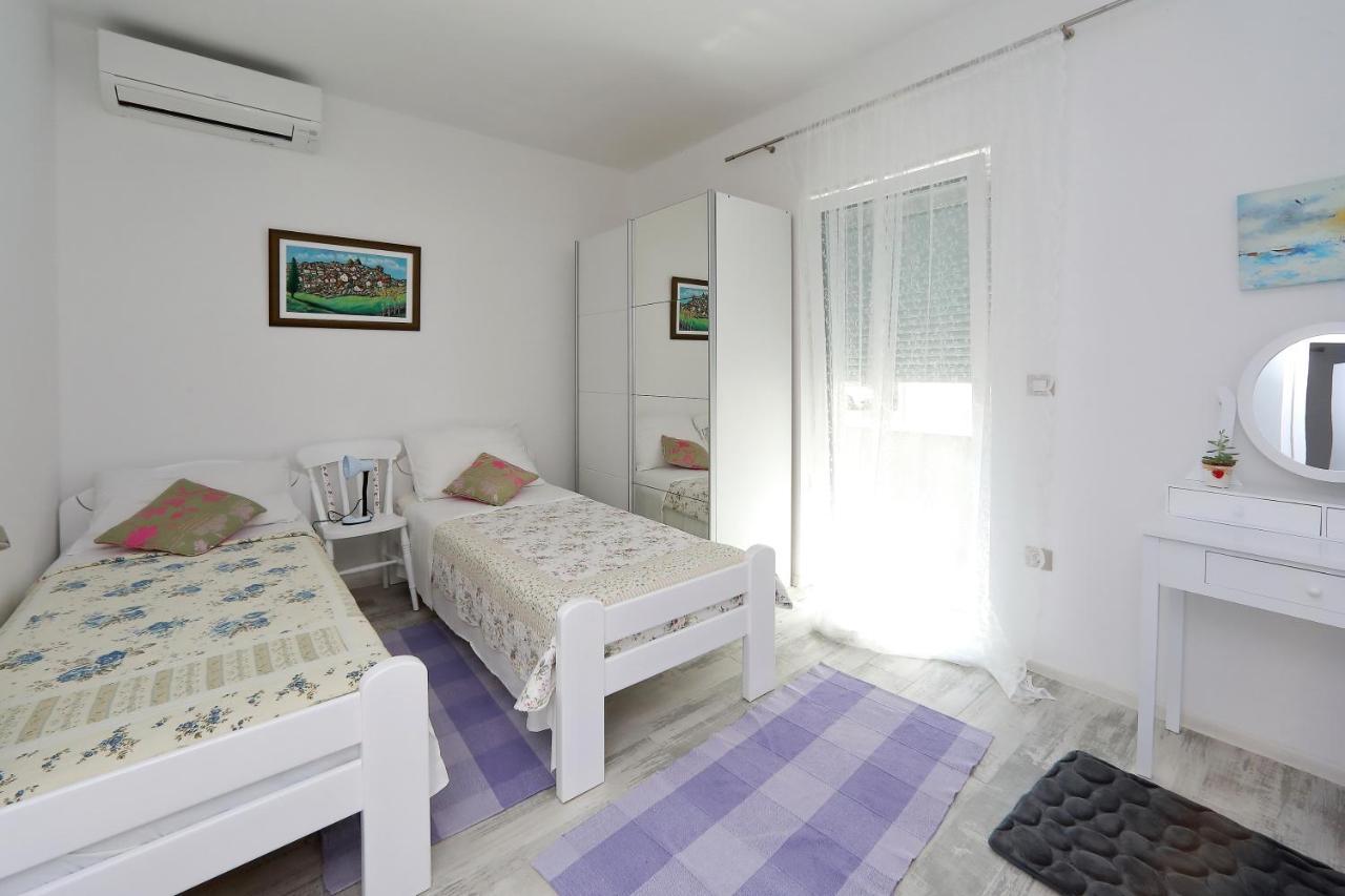 Apartmani Marina S Pogledom, Sukošan Exterior foto