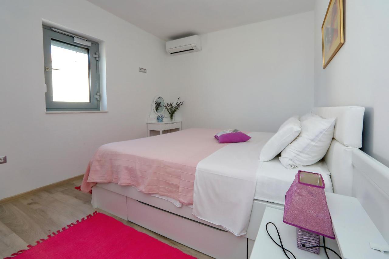Apartmani Marina S Pogledom, Sukošan Exterior foto